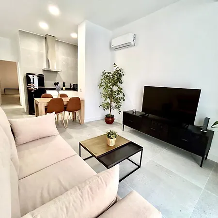 Appartement Getaway - Jacuzzi, Space & Comfort