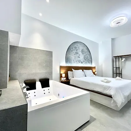 Getaway - Jacuzzi, Space & Comfort * Valencia