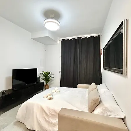 Getaway - Jacuzzi, Space & Comfort Valencia