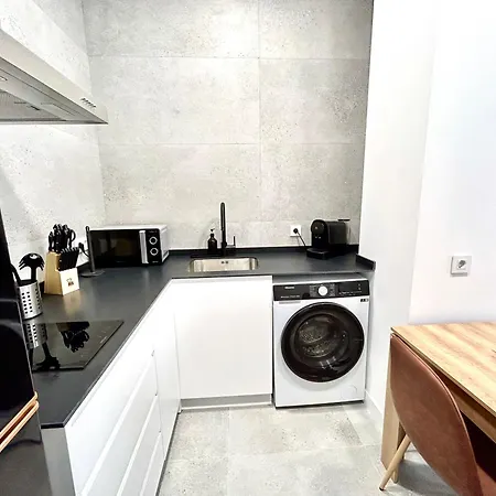 Getaway - Jacuzzi, Space & Comfort Valencia