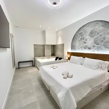 Getaway - Jacuzzi, Space & Comfort Valencia