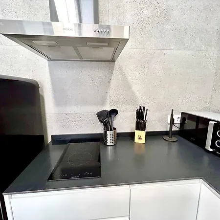 Getaway - Jacuzzi, Space & Comfort Apartment Valencia