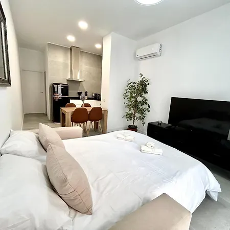 Getaway - Jacuzzi, Space & Comfort Valencia