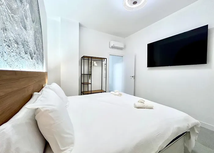 Getaway - Jacuzzi, Space & Comfort