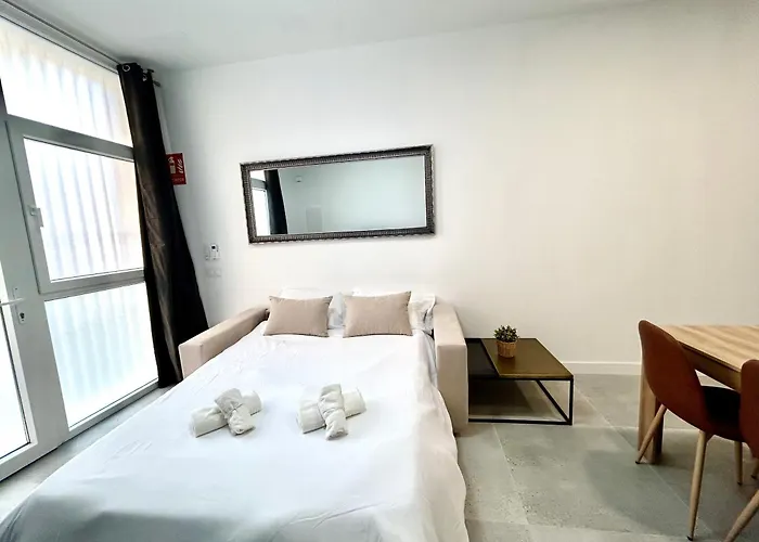 Lejlighed Getaway - Jacuzzi, Space & Comfort *