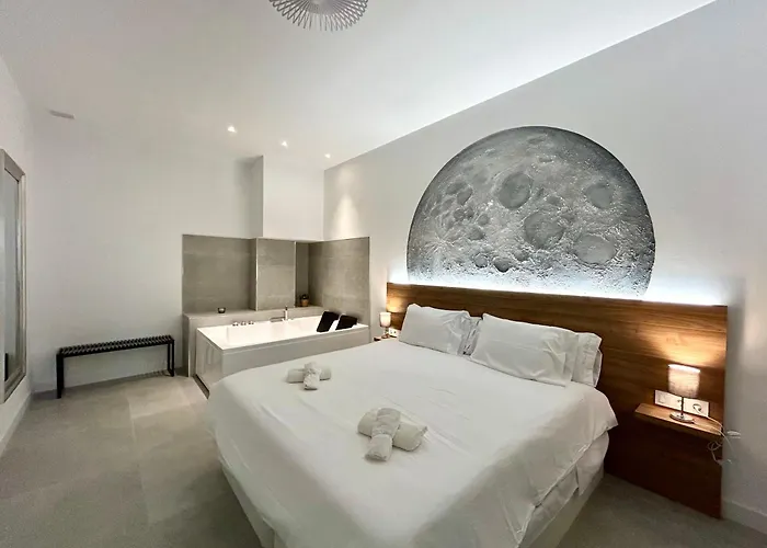 Getaway - Jacuzzi, Space & Comfort
