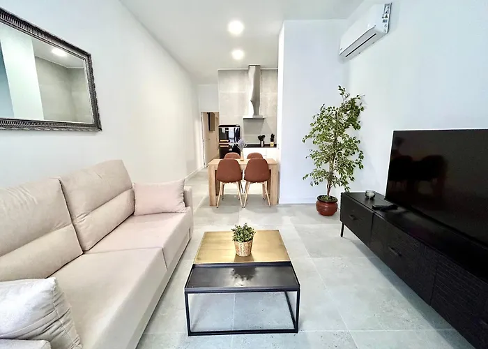 Getaway - Jacuzzi, Space & Comfort *