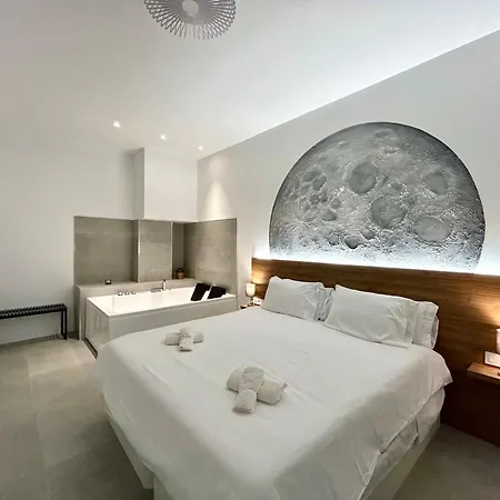Getaway - Jacuzzi, Space & Comfort